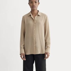 🆕EVERLANE The Must-Have Shirt in Washable Silk